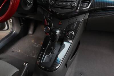 Chvrolet Cruze 7D Karbon Fiber İç Göğüs Torpido Kaplama Set 10 Parça - 9