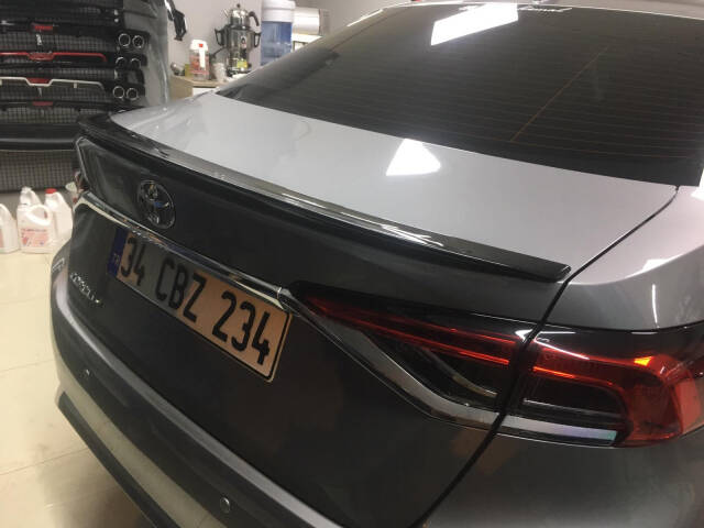Corolla 2019 Anatomik Spoiler Parlak Siyah - 1
