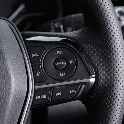 Corolla 2019 < Direksiyon Tuş Kenarı Kaplama Siyah - 3