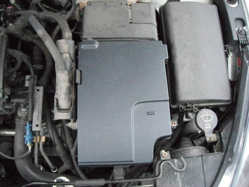 Cruze Astra Akü Üst Koruma Kapak - 2