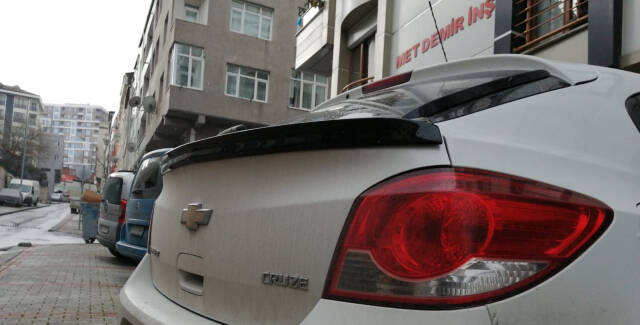Cruze Hb Bagaj Üstü Spoiler Parlak Siyah - 2