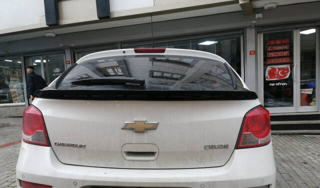 Cruze Hb Bagaj Üstü Spoiler Parlak Siyah - 5