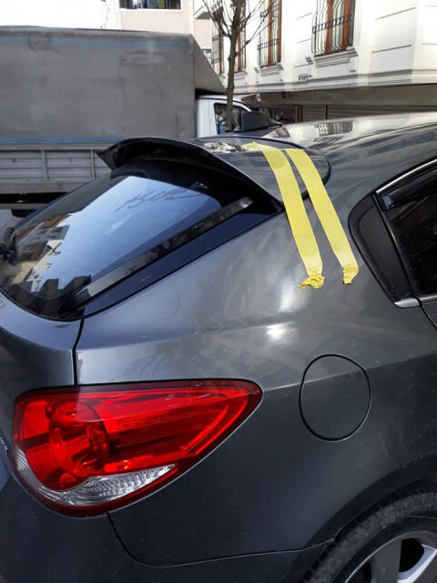 Cruze Hb Spoiler Cam Üstü - 6