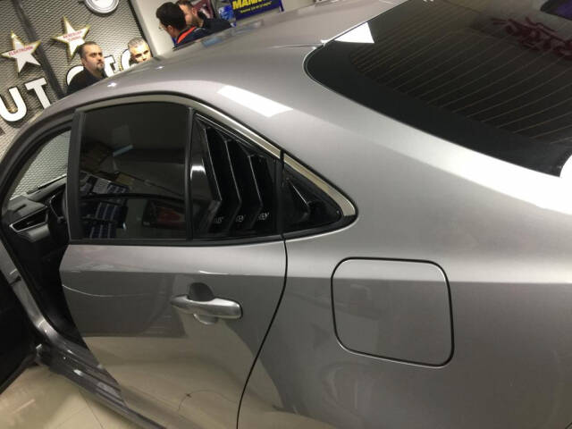 Toyota Corolla 2019 Arka Kelebek Cam Kaplama Spoiler 7D Karbon - 3