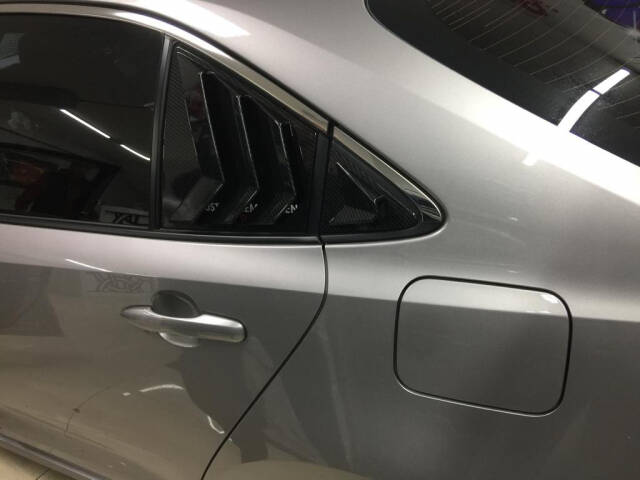 Toyota Corolla 2019 Arka Kelebek Cam Kaplama Spoiler 7D Karbon - 4