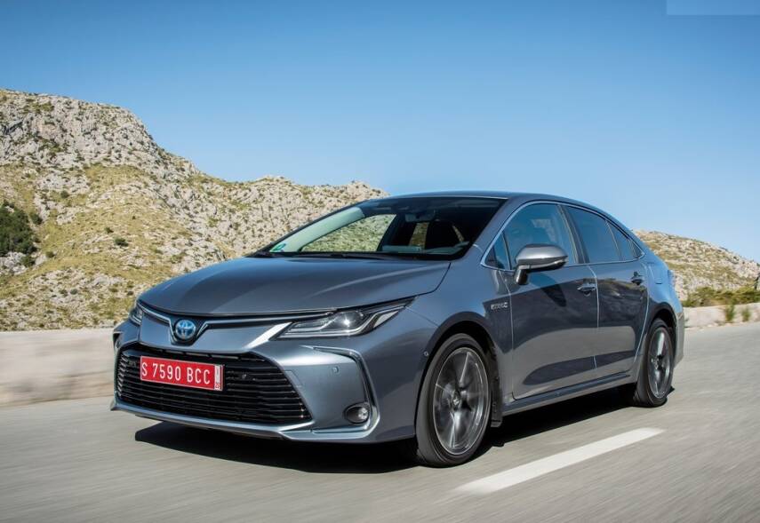 Toyota Corolla 2019 Sonrası Cam Altı Krom S Dizayn - 6